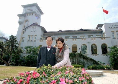 官邸でバーベキューパーティーを開いたハウスキーパーを解雇、投稿写真で発覚 香港