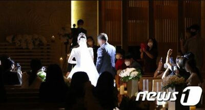 韓国・知らない人の結婚式に入り込み、祝儀出して“バイキングツアー”