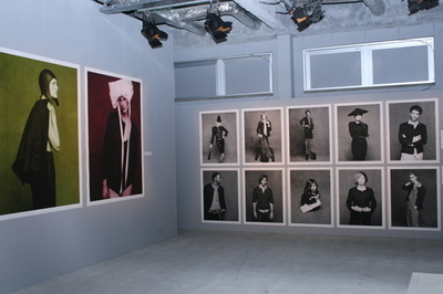 シャネル「リトル ブラック ジャケット」写真展、青山で4月15日まで