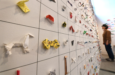 箸袋がアートに七変化「ジャパニーズチップ」展　東京