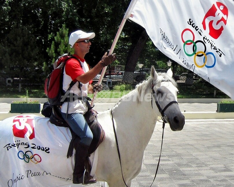 北京五輪を目指し、馬で中央アジアを横断する1人の男
