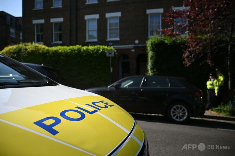 15歳女子生徒を裸にして身体検査、警官2人を懲戒免職 英