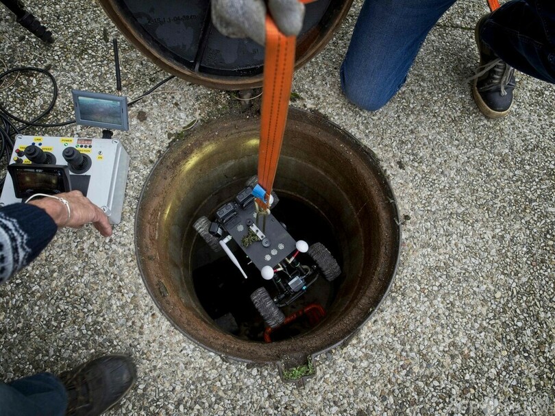 無人機による下水道の点検作業を公開、フランス
