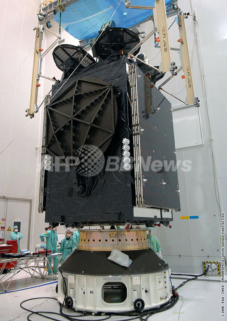 日本初の国産通信衛星、打ち上げへ 日本初の国産通信衛星、打ち上げへ