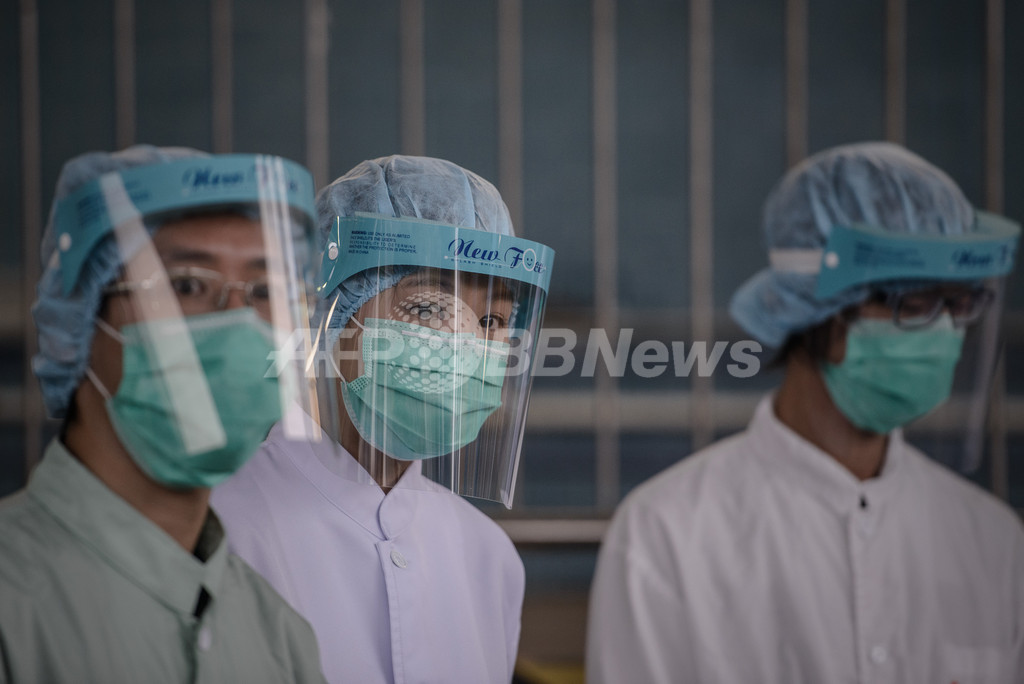 香港で2人目の鳥インフル感染者確認、19人を隔離 香港で2人目の鳥インフル感染者確認、19人を隔離