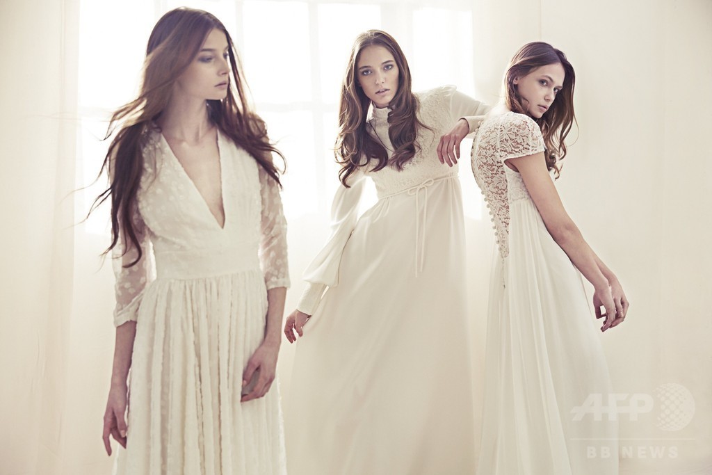 ウェディングドレス「デルフィーヌ・マニヴェ」が日本上陸