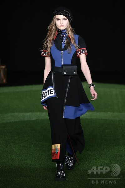 若者へのメッセージを服に、「マーク BY マーク ジェイコブス」15/16年秋冬