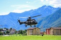 スイス・ロベレドの救護拠点を離れるヘリ（2024年6月22日撮影）。(c)Piero CRUCIATTI / AFP