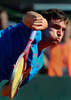 男子テニス、国別対抗戦のデビスカップ（Davis Cup 2013）は5日、ワールドグループ準々決勝が各地で行われアルゼンチンとフランスは1勝1敗で初日を終えた。

フランスのジル・シモン（Gilles Simon）は6-7、2-6、4-6でアルゼンチンのフアン・モナコ（Juan Monaco）に敗れた。

サーブを打つジル・シモン（2013年4月5日撮影）。(c)AFP/ DANIEL GARCIA