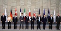 ベルギーの首都ブリュッセルで開かれた先進7か国（G7）首脳会議で、集合写真の撮影に臨む各国首脳ら（2022年3月24日撮影）。(c)Thomas COEX / AFP