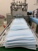 1日80万枚の生産が可能な工場でつくられるマスク（2020年1月28日撮影）。(c)CNS/郭雨萌