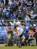 サッカー第88回天皇杯（%%The 88th Emperor&apos;s Cup%%）決勝、ガンバ大阪（%%Gamba Osaka%%）対柏レイソル（%%Kashiwa Reysol%%）。試合は延長後半11分に途中出場の播戸竜二（%%Ryuji Bando%%）が決勝点を挙げたガンバ大阪が1-0で競り勝ち優勝した。この結果、2008年にAFCチャンピオンズリーグ（%%AFC Champions League 2008%%）を制したガンバ大阪は、09年の同大会への出場権を獲得した。写真は得点を決めて喜ぶガンバ大阪の播戸竜二。（2009年1月1日撮影）(c)AFP/TOSHIFUMI KITAMURA