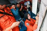 インドネシアのフェリー事故、1人死亡 100人超救助