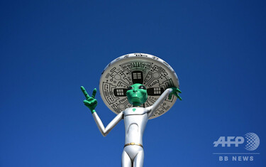 ナルト走りでエリア51に突入し宇宙人の存在確認、FBイベントに130万人