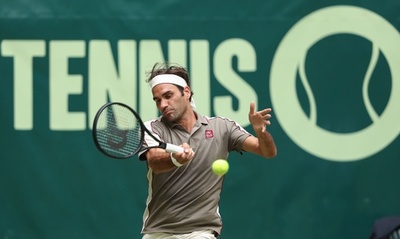 「最初が肝心」、フェデラーが今季芝初戦に勝利 ノベンティOP