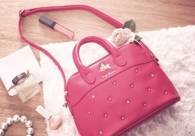 「ディズニーストア」大人女子のための本格バッグ、10月5日発売へ