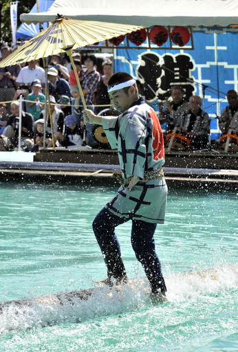 「木場の角乗」、江戸のいかだ師の技披露