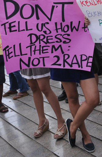 「女性議員のミニスカート禁止」に女性団体が批判、インドネシア