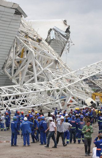 死亡事故発生のスタジアムで予定通りW杯開催へ