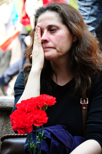 チリでデモ行進 、ピノチェト軍政の犠牲者を追悼 クーデターから39年