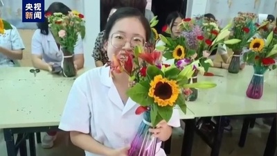 4か月間隔で他界した中国の娘と父、いずれも「無言の先生」に