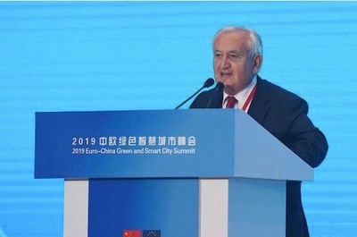 世界に重要な示唆を与えた中国の探索と実践