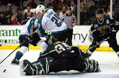 ＜06-07NHL＞シャークス スターズに勝利し4連敗から脱出 - 米国