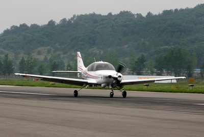 韓国初の国産民間機「ナラオン」を公開