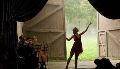 リリーローズ・デップの妖艶なダンスに注目、映画「ザ・ダンサー」