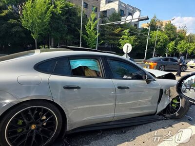 ネットで噴き上がる「ポルシェ＝トラブル車」論争…韓国で事故多発