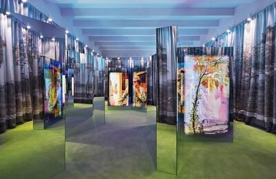 ファッション・ビューティ業界に「没入型展示」旋風 (上) – KOREA WAVE