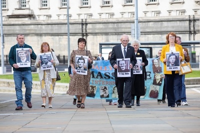 北アイルランド紛争下の事件を時効に、英政府が方針 遺族ら激怒