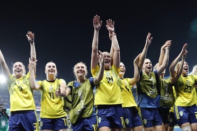 スウェーデンが女子W杯8強入り、守護神が殊勲のPKストップ