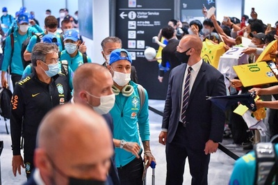 サッカーブラジル代表が来日、国立で練習 6日に日本戦