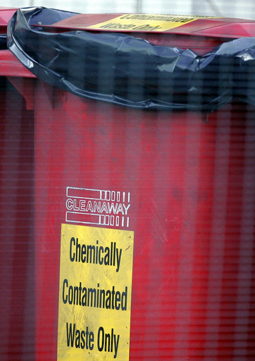 韓国で大規模なフッ化水素酸漏れ、近隣住民が避難