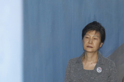 韓国最高裁、朴前大統領の収賄無罪判決を破棄差し戻し