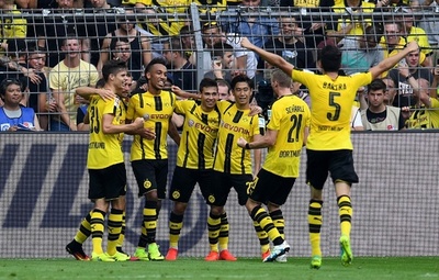 ドルトムント、オーバメヤンの2得点で開幕戦勝利