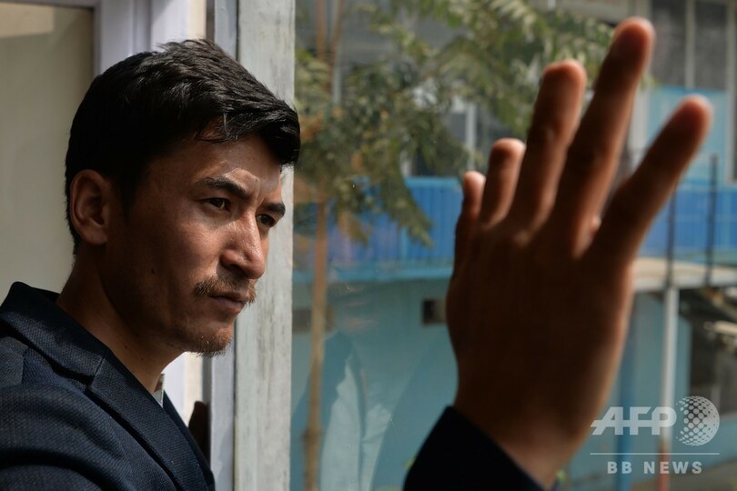 選挙に行った「罰」…タリバンに指を切断された小説家 アフガニスタン