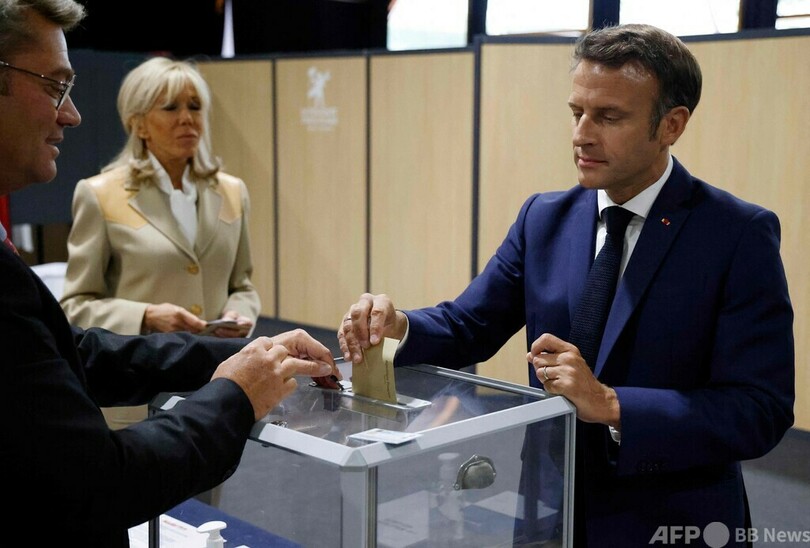 与党、過半数割れか 左派が躍進 仏下院選