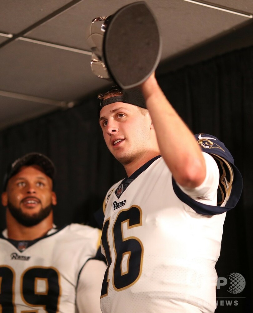 ペイトリオッツとラムズ、ともにOTの激闘制しスーパーボウルへ