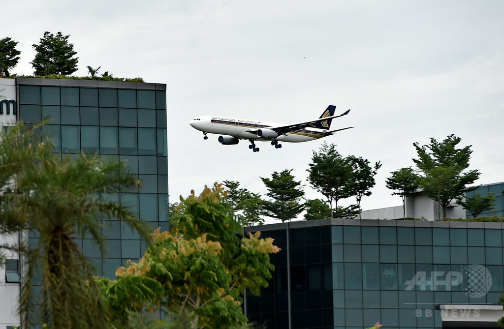 飛行中に全エンジン停止、シンガポール航空機 飛行中に全エンジン停止、シンガポール航空機