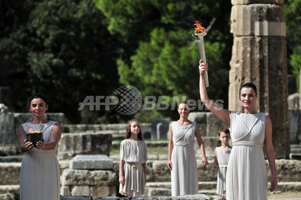 バンクーバー冬季五輪、ギリシャ・オリンピアで聖火採火式 写真13枚 国際ニュース:AFPBB News