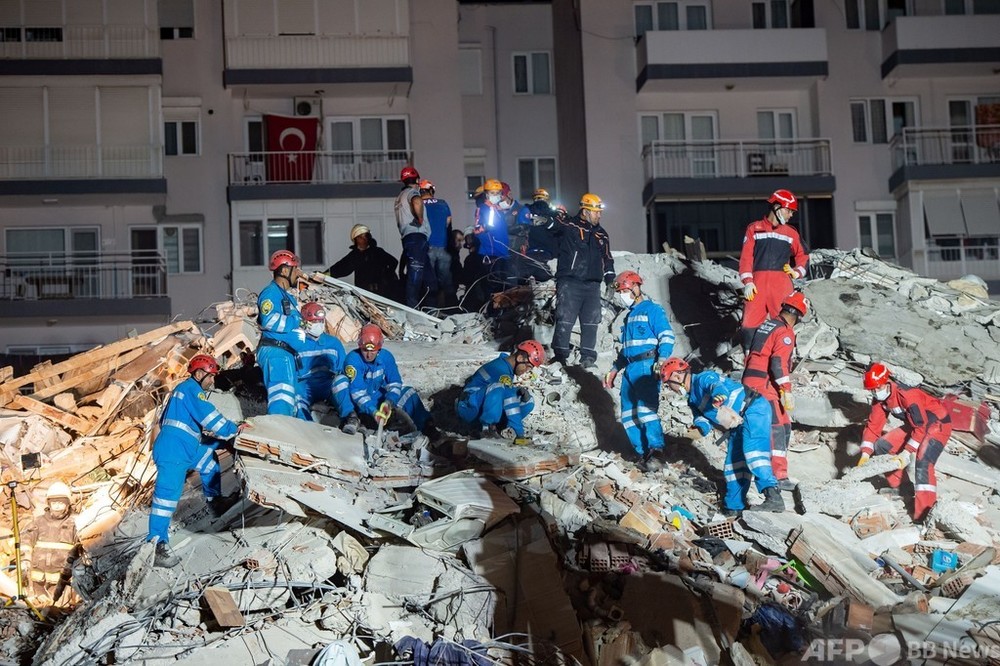 【写真特集】エーゲ海地震、トルコ・ギリシャで続く救出活動