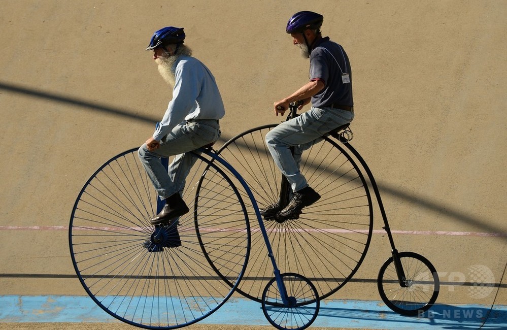 ペニーファージングに乗ろう！ 豪シドニーで自転車ショー 写真7枚 国際ニュース：AFPBB News