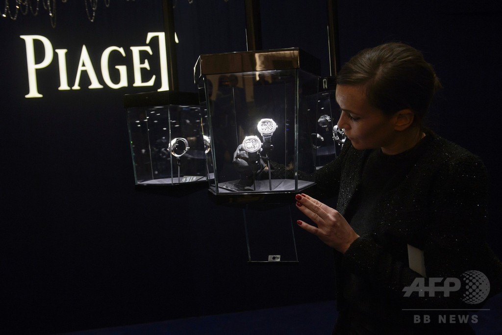 【写真特集】国際高級時計見本市「SIHH 2016」開幕