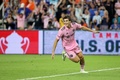 サッカーUSオープンカップ準決勝、FCシンシナティ対インテル・マイアミ。PK戦で勝利を決めるシュートを蹴り込み、喜ぶインテル・マイアミのベンジャミン・クレマスキ（2023年8月23日撮影）。(c)Andy Lyons/Getty Images/AFP