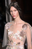 フランス・パリ市内で発表されたヴァレンティノ（VALENTINO）の11/12年秋冬オートクチュールコレクション（2011年7月6日撮影）。(c)AFP/PIERRE VERDY