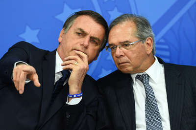 ブラジル経済相、マクロン仏大統領夫人を侮辱 「本当に醜い」