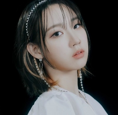 Weekly シン・ジユン、不安症状で再び活動休止 – KOREA WAVE