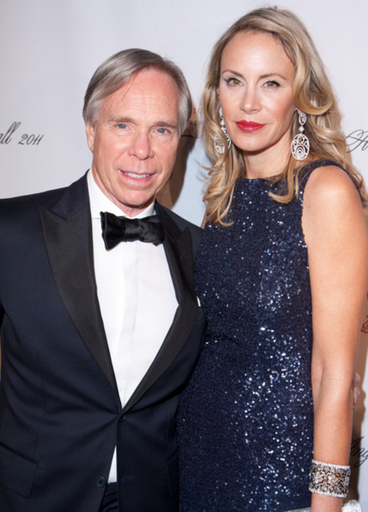 トミー・ヒルフィガーの妻、バッグ・コレクションを発売